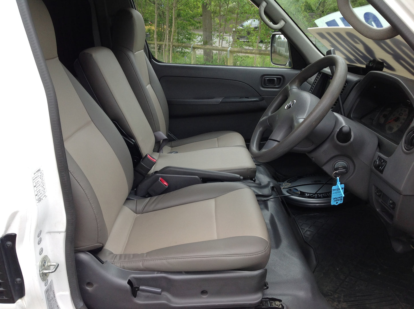 FOR SALE 2007 Nissan Urvan 4WD Automatic Diesel